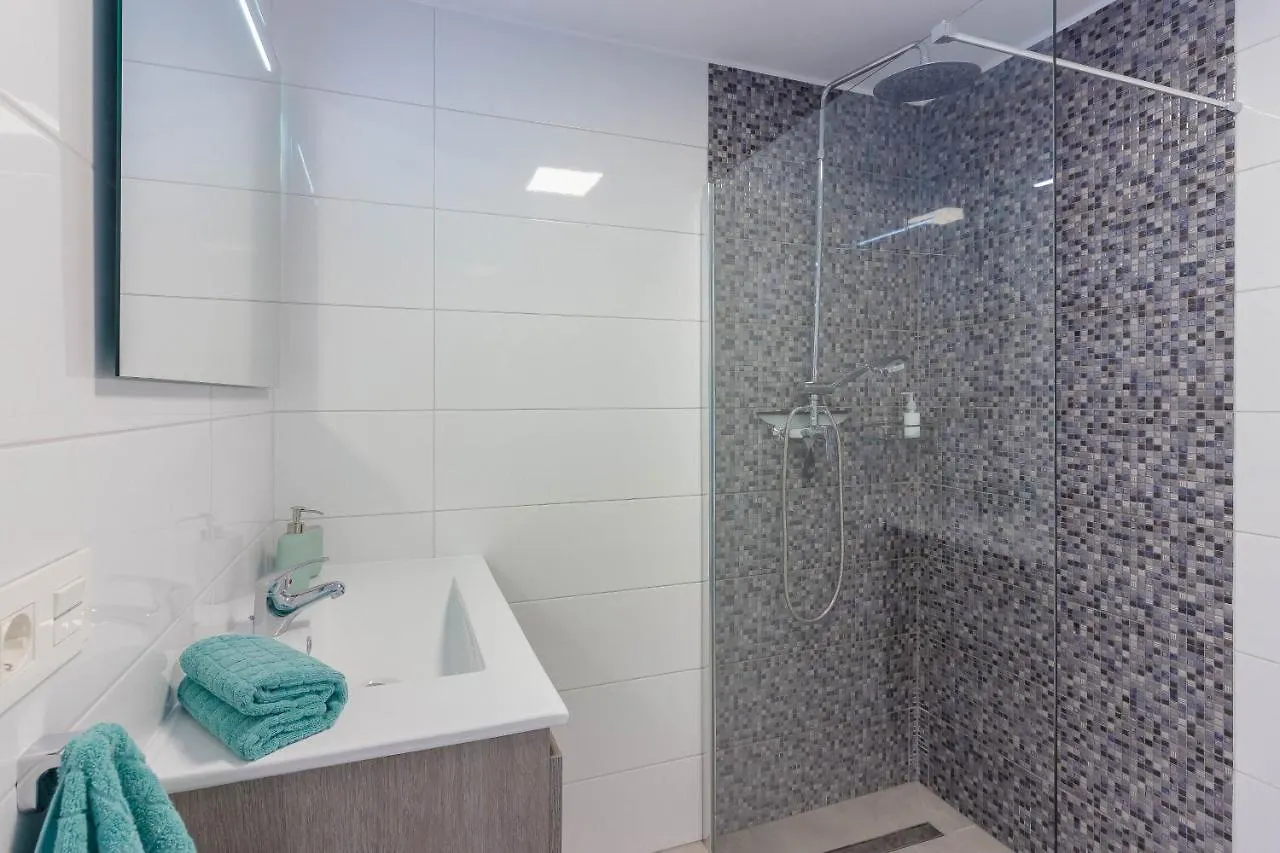 Luxury Duplex In Los Cristianos , 6 Pax 0*, Los Cristianos (Tenerife) España